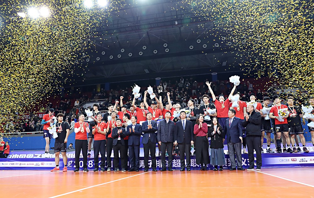SHANGHAI REFRESH TEAM HISTORY WITH THE 15TH CHINA VOLLEYBALL LEAGUE TITLE