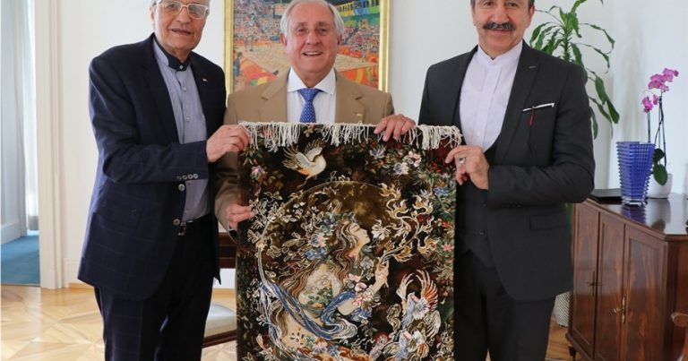 FIVB PRESIDENT MEETS THE INTERIM PRESIDENT OF THE IRANIAN VOLLEYBALL FEDERATION