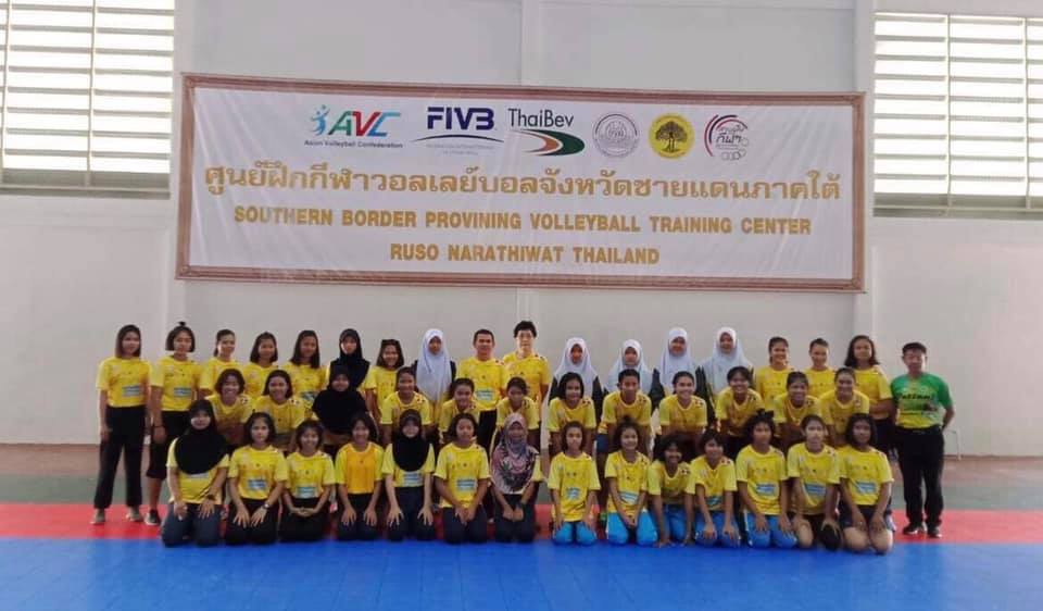 STUDENTS JOIN VOLLEYBALL TRAINING CAMP IN NARATHIWAT