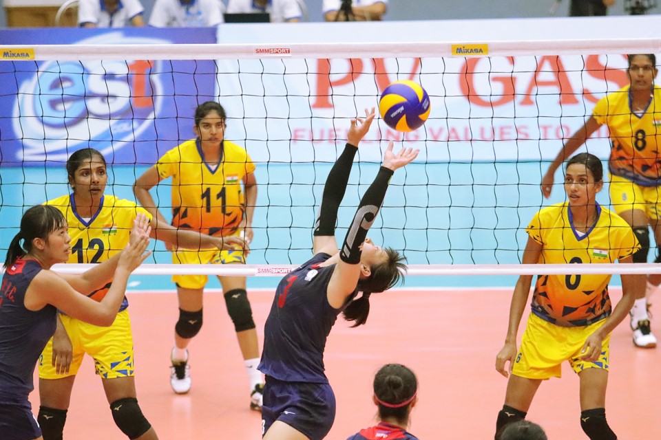 CHINESE TAIPEI DOWN INDIA IN STRAIGHT SETS TO KEEP HOPES ALIVE