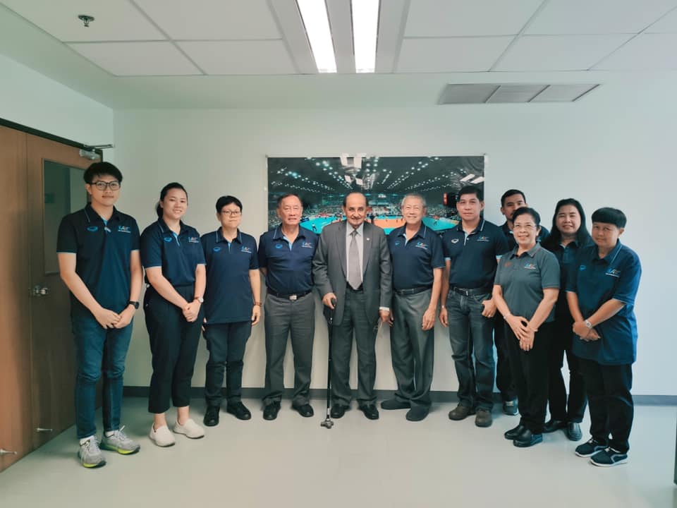 AVC PRESIDENT VISITS HEADQUARTERS IN BANGKOK ON HIS WAY TO SEOUL