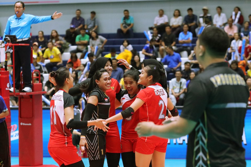 INDONESIA STRUGGLE TO BEAT PHILIPPINES AT SAT THAILAND VOLLEYBALL INVITATION