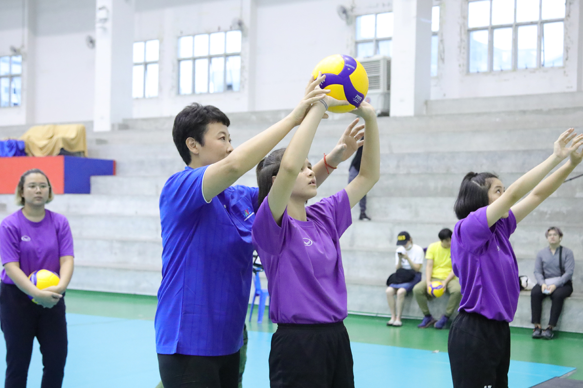FENG KUN TAKES YOUNG SETTERS TO THE NEXT LEVEL