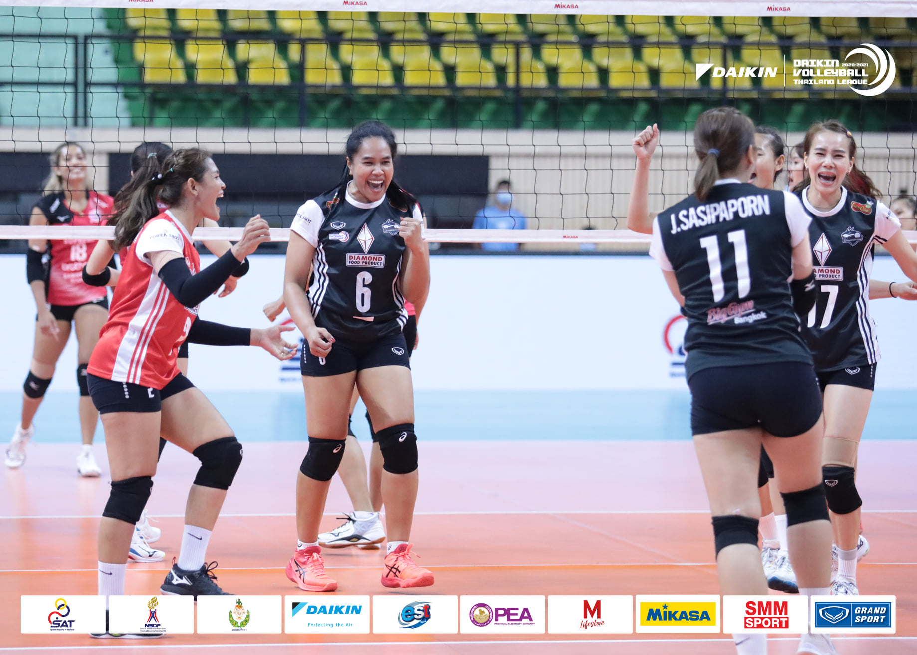 DIAMOND FOOD FIGHT BACK TO BEAT REIGNING CHAMPS SUPREME IN THAILAND LEAGUE
