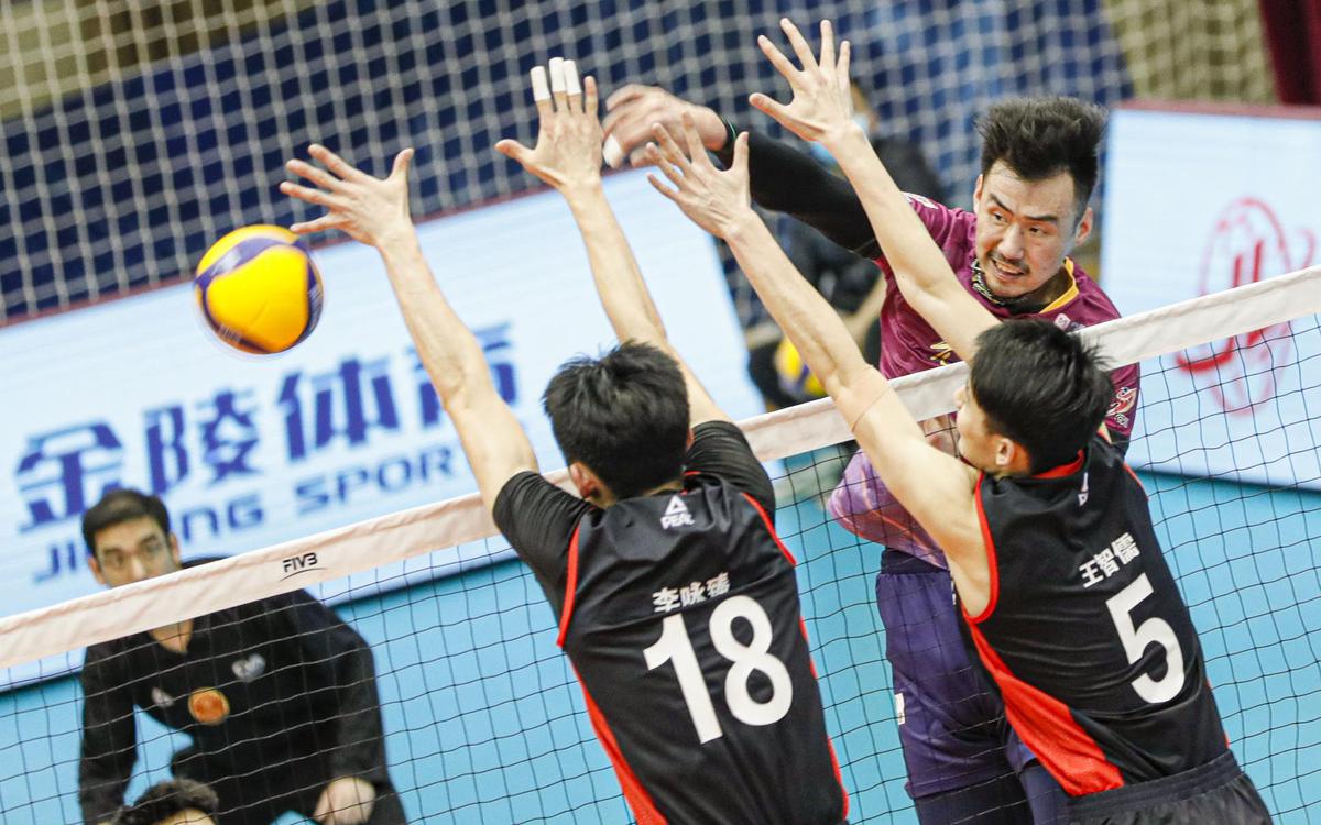 DEFENDING CHAMPS SHANGHAI EDGE ZHEJIANG IN CHINESE MEN’S VOLLEYBALL LEAGUE