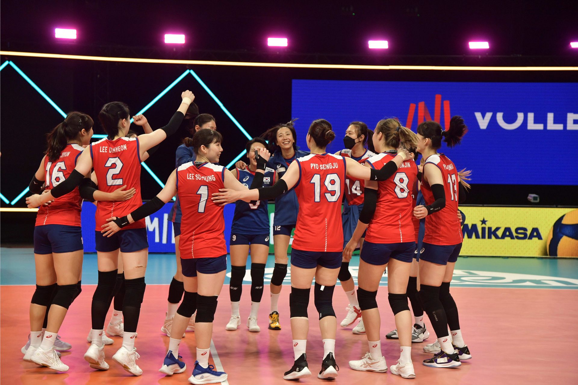 KOREA FIGHT BACK TO BEAT THAILAND IN FOUR SETS IN VNL - Asian
