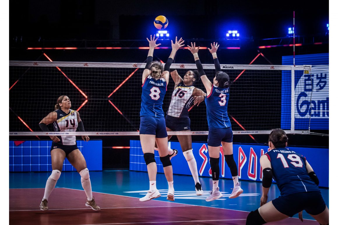 KOREA LOSE HARD-FOUGHT THREE-SETTER TO DOMINICANS