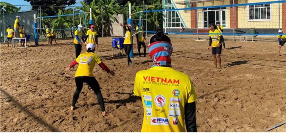 FIVB ELEVATES LEVEL OF VIETNAM’S NATIONAL BEACH VOLLEYBALL TEAMS THROUGH COACHING SUPPORT