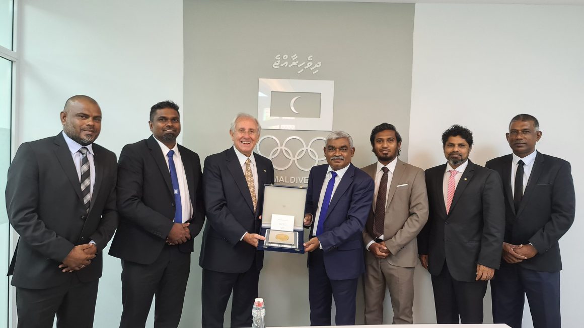 FIVB PRESIDENT DISCUSSES HUGE POTENTIAL OF BEACH VOLLEYBALL WITH HIGH-LEVEL SPORTS AND GOVERNMENT OFFICIALS IN MALDIVES