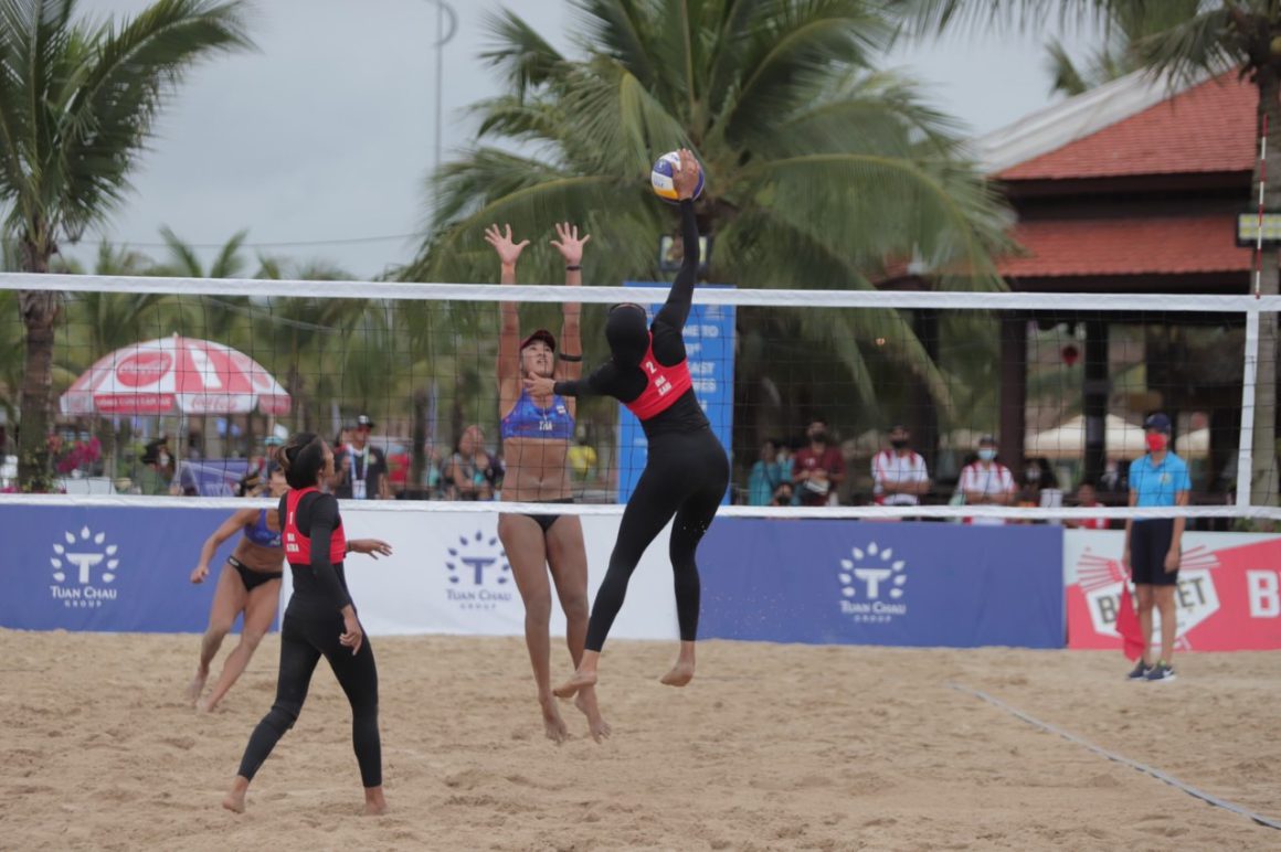 THAILAND, PHILIPPINES AND HOSTS VIETNAM DOMINATE DAY 1 OF 31ST SEA GAMES BEACH VOLLEYBALL TOURNAMENT AT TUAN CHAU