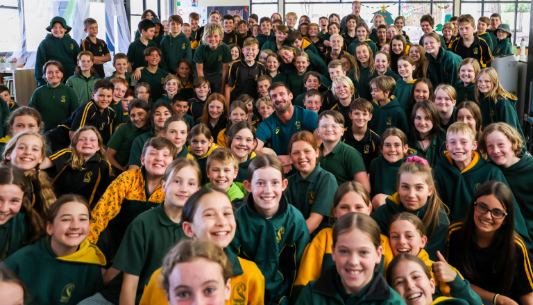 OLYMPIAN CHRIS MCHUGH VISITS TORQUAY COLLEGE TO INSPIRE CHILDREN AND GIVE BACK TO THE COMMUNITY