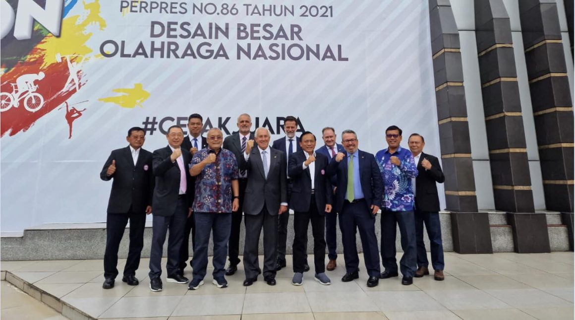 FIVB LEADERSHIP MEETS KEY SPORTS STAKEHOLDERS AND MEDIA GROUP IN INDONESIA