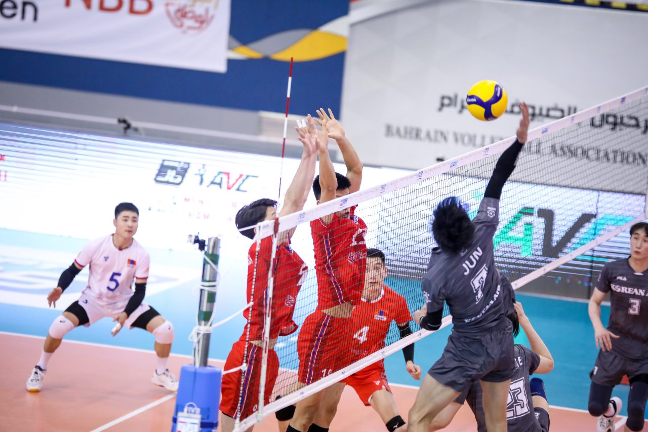 KOREAN AIR JUMBOS POWER PAST BAYANKHONGOR IN WELLFOUGHT FOURSETTER