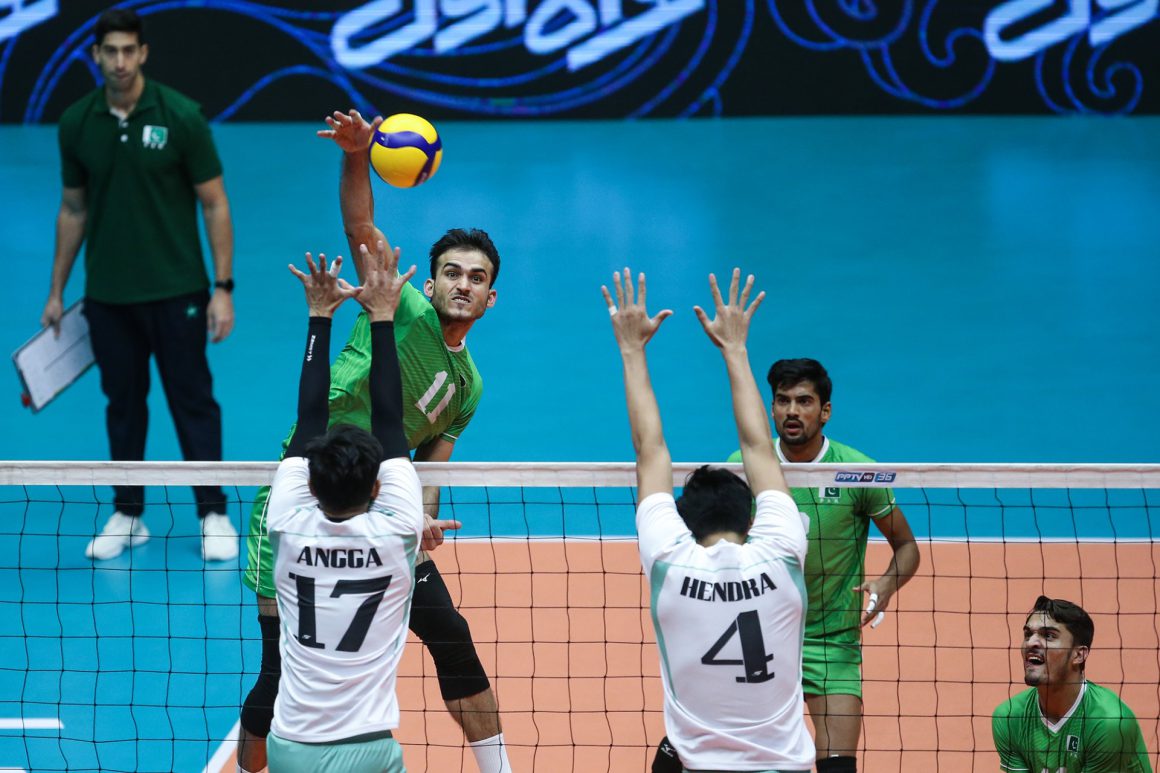 PAKISTAN KEEP HOPES OF FINISHING 7TH PLACE ALIVE AFTER 3-2 WIN AGAINST INDONESIA