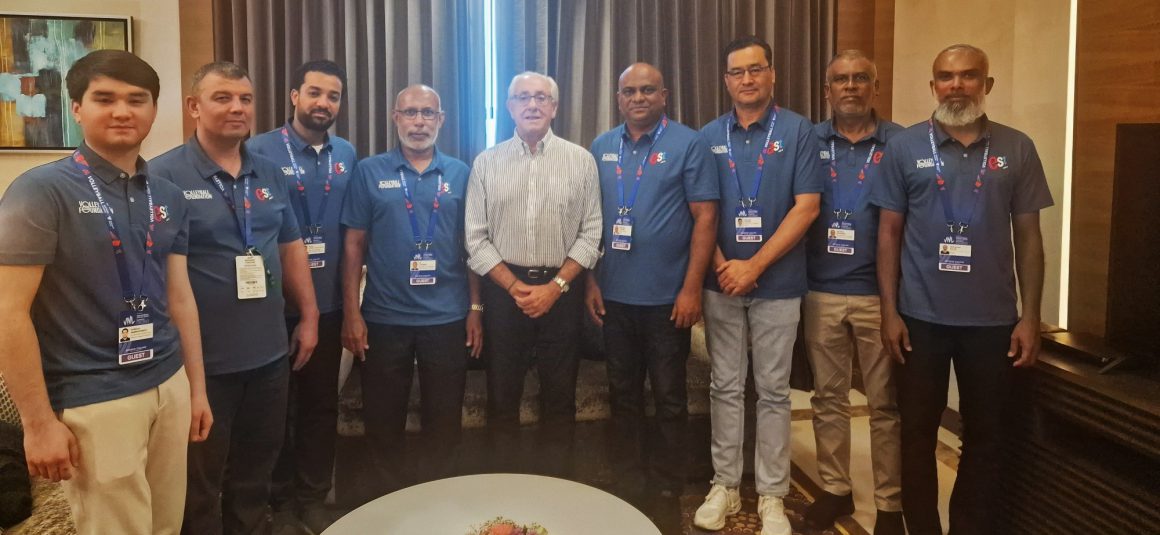 FIVB PRESIDENT MEETS REPRESENTATIVES FROM CAVA, MALDIVES, NEPAL, QATAR AND UZBEKISTAN AT VNL FINALS IN THAILAND