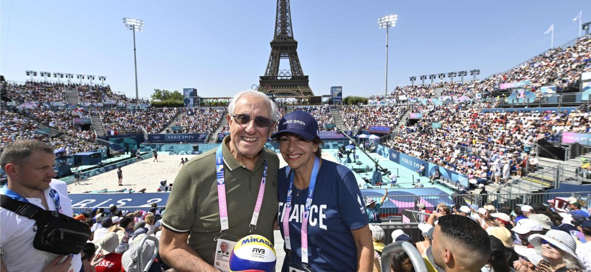 AN UNFORGETTABLE DAY AT THE EIFFEL TOWER STADIUM AS ROYALTY, HOLLYWOOD DIRECTOR AND PARIS MAYOR JOIN THE BIGGEST PARTY AT OLYMPIC GAMES