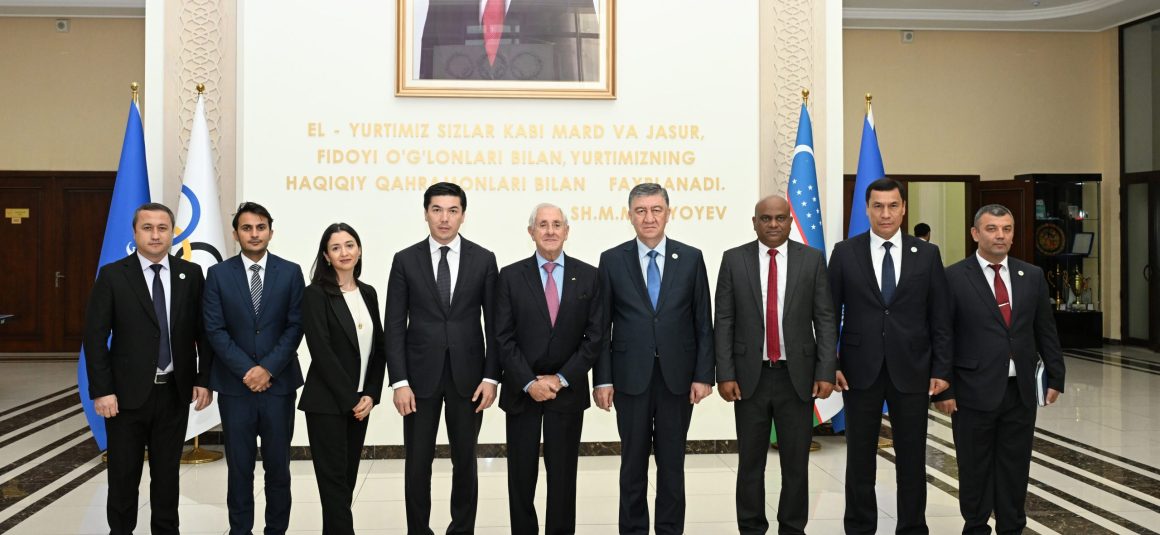 FIVB PRESIDENT MEETS WITH THE HIGHEST SPORTS AUTHORITIES IN UZBEKISTAN