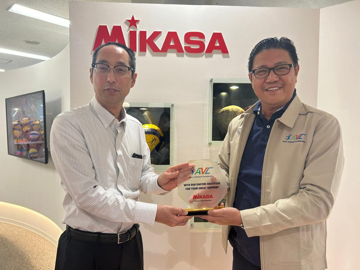 AVC PRESIDENT MEETS WITH MIKASA PRESIDENT DURING HIS VISIT TO MIKASA HEADQUARTERS 