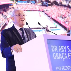 GLOBAL VOLLEYBALL FAMILY CELEBRATES DR ARY S. GRAÇA Fᵒ’S LEGACY OF INNOVATION AND OPPORTUNITY AT WORLD CONGRESS