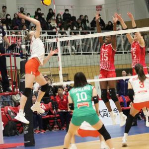 NEC AND OSAKA EXCHANGE WINS, DENSO AND AGEO SUFFER UPSETS