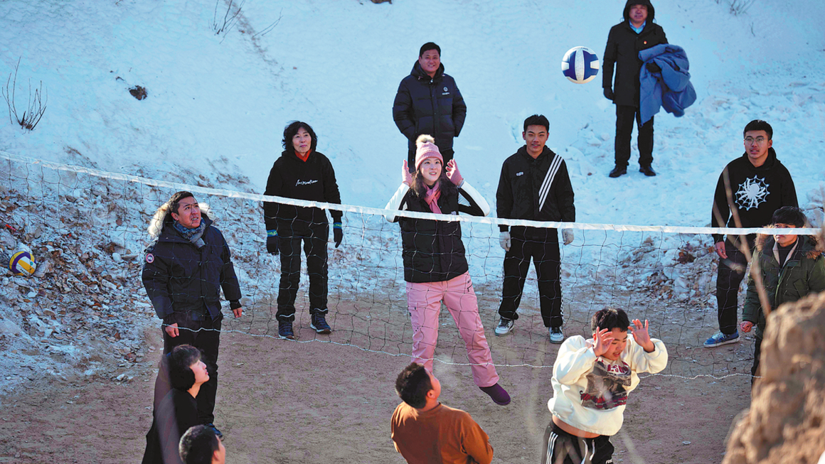 FORMER CHINA CAPTAIN HUI RUOQI BRIDGES COMMUNITIES THROUGH VOLLEYBALL