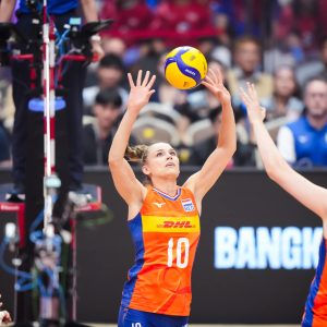 THE NETHERLANDS OUTLAST THAILAND TO DOMINATE POOL A