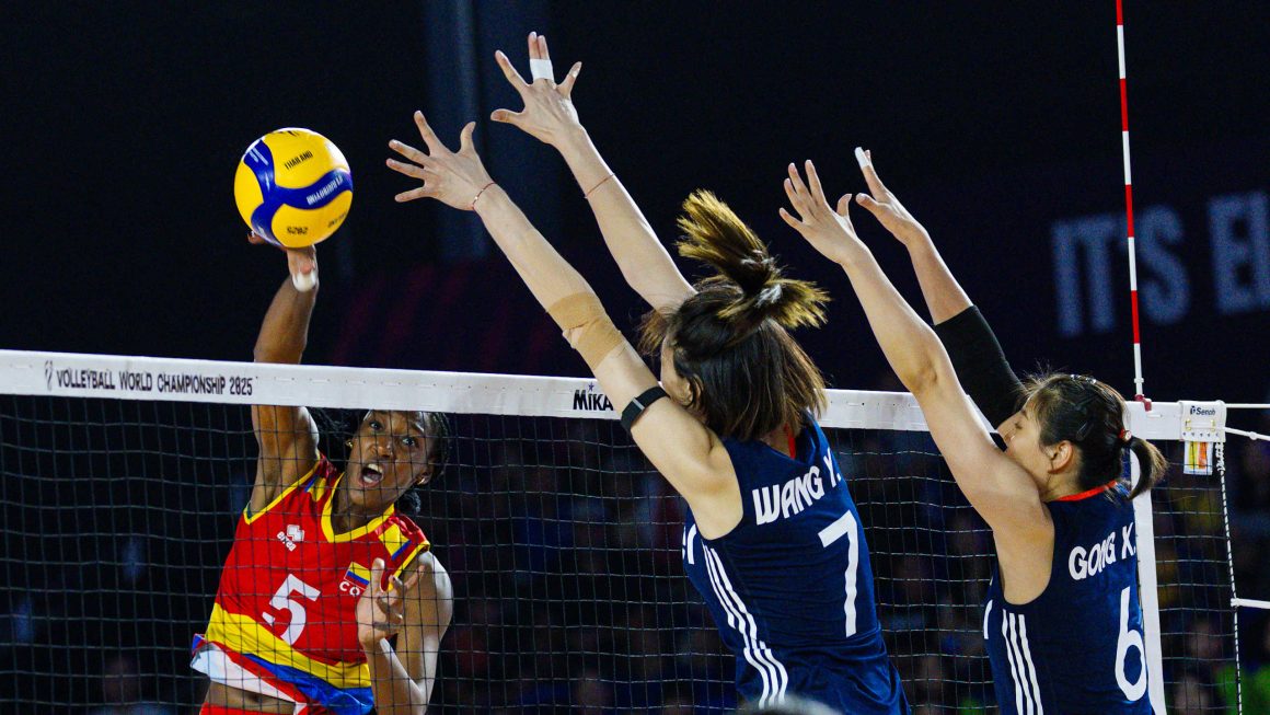 CHINA GET THE JOB DONE AGAINST COLOMBIA AND ADVANCE