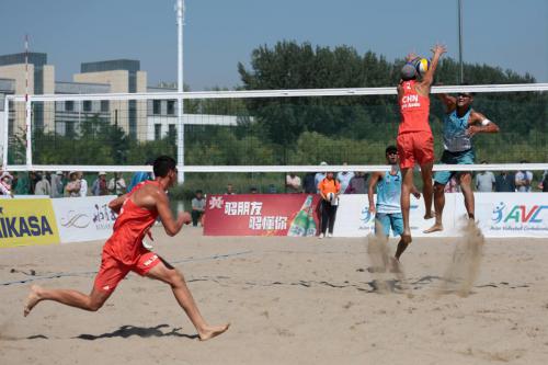 Ha Likejiang and Wu Jiaxin (CHN) VS Gottsu and Shiratori (in blue) Final-men of AVC Beach Volleyball Continental Cup.